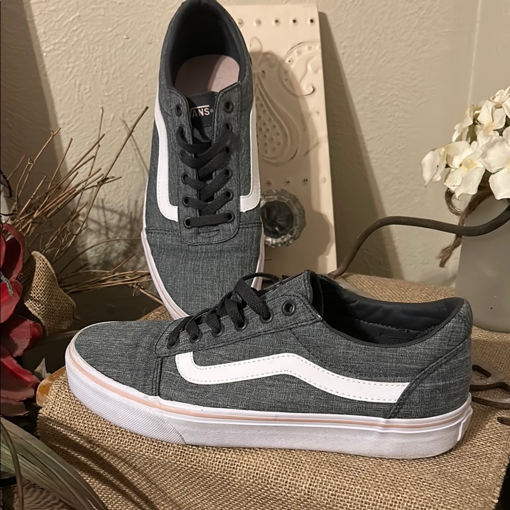 Vans Men's Gray Canvas Sneakers